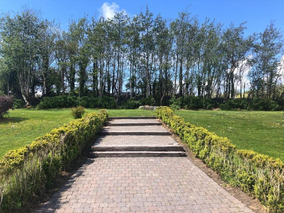 Townhouse Clifden: Located In The Heart Of Connemara Villa Exterior foto