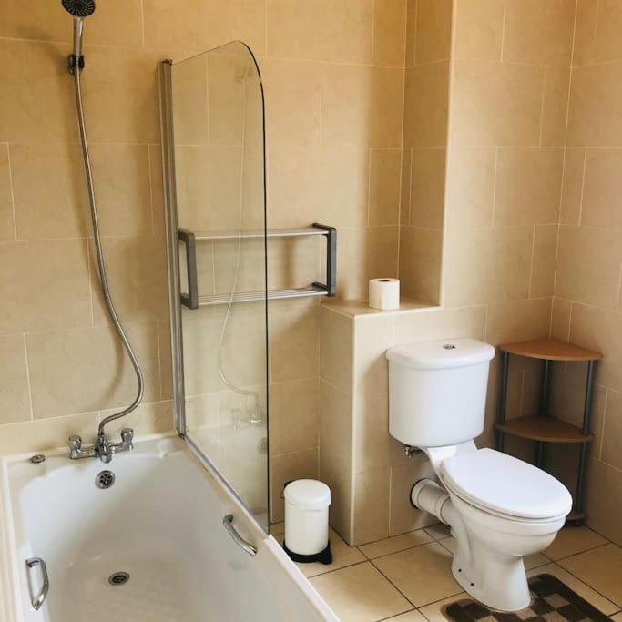 Townhouse Clifden: Located In The Heart Of Connemara Villa Exterior foto